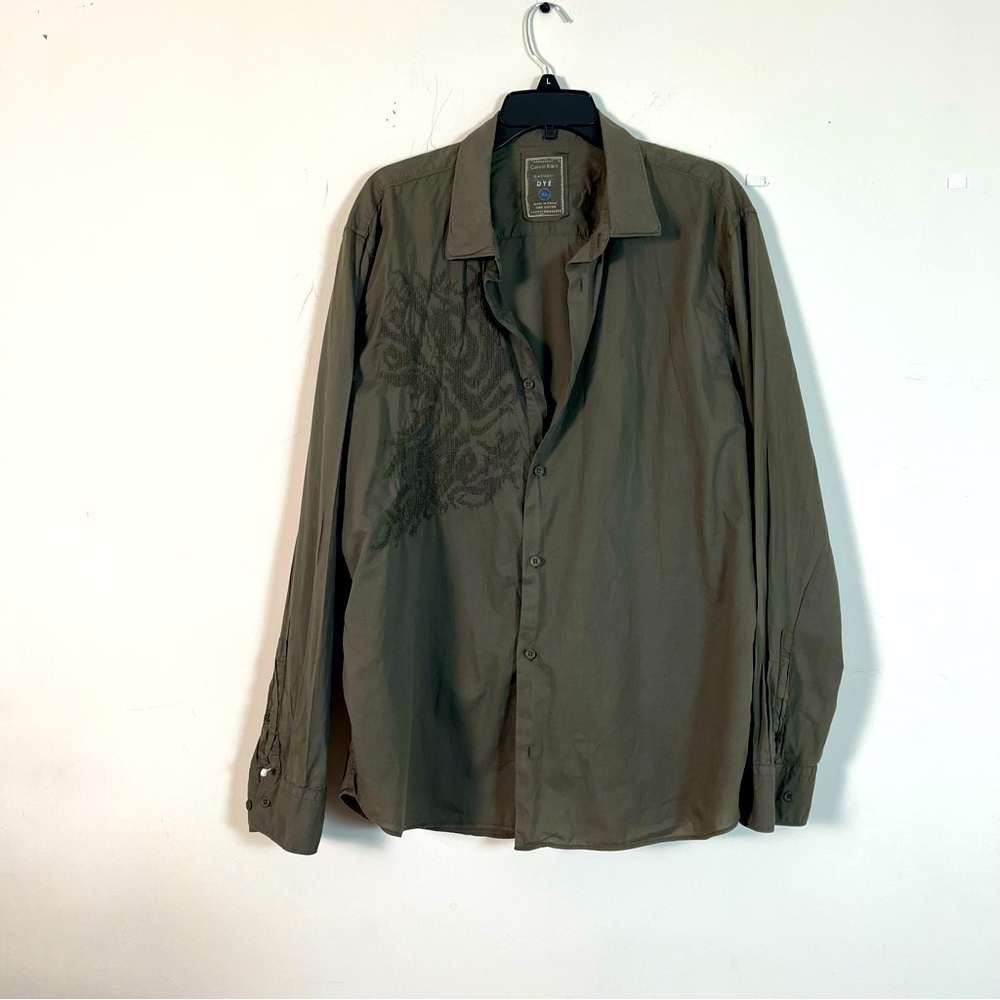 Calvin Klein dark olive green, long sleeve men’s button up shirt extra large
